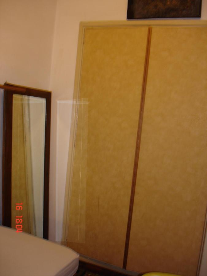 Room For Rent In Rome Trastevere المظهر الخارجي الصورة